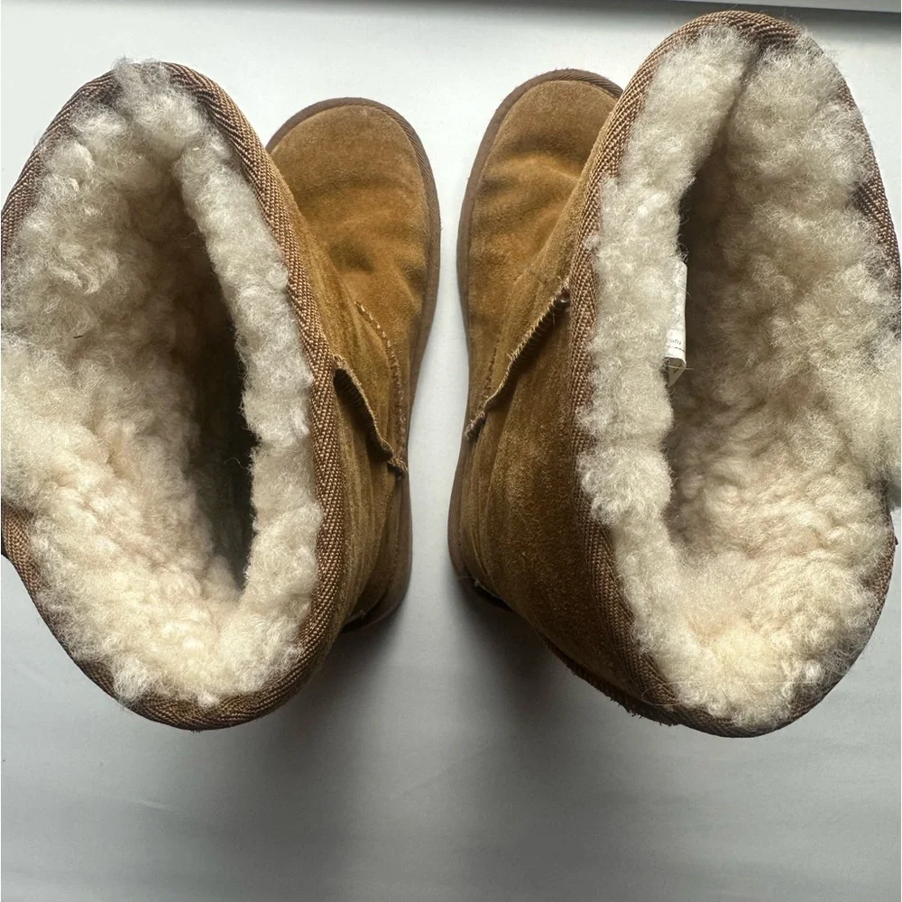 Koolaburra brand size